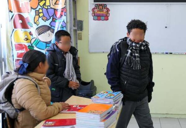 Inicia horario de invierno en escuelas de Puebla