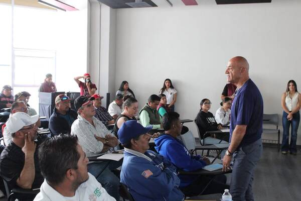 UDEP capacita a guías de Liga Instruccional de Béisbol