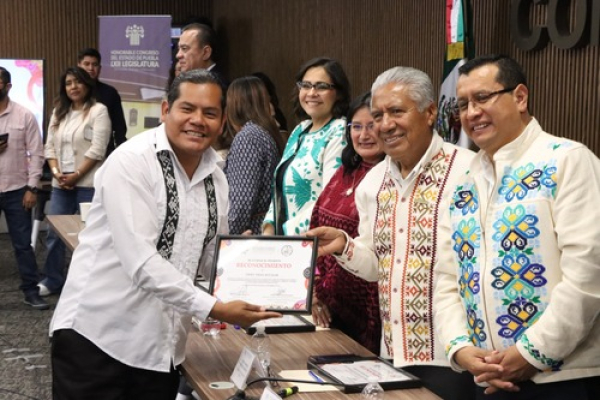Reconoce Congreso a promotores de pueblos ind&iacute;genas