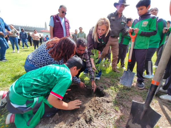 Realizan jornada de reforestación en San José Chiapa