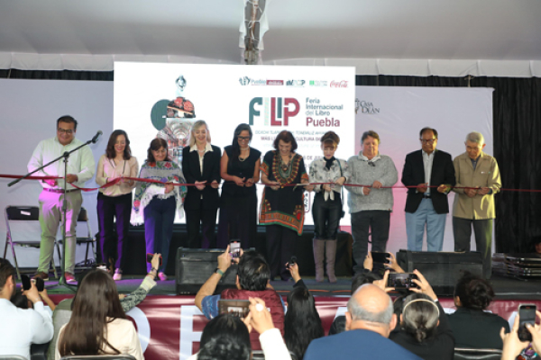 Por primera vez, se realiza la Feria Internacional del Libro en Puebla