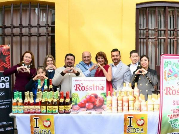 UTH impulsa Expo Emprende Navideña 2025