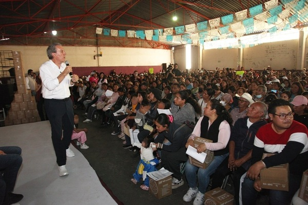 Seguridad alimentaria para Xochimehuacan: Pepe Chedraui