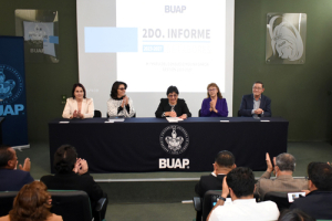 BUAP reconoce impulso a estudiantes FCC