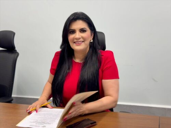 Reglas claras al trabajo extraordinario: Delfina Pozos