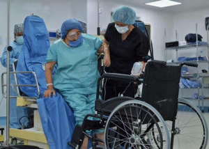 Programa &ldquo;Iluminando Miradas&rdquo; logra 100 cirug&iacute;as