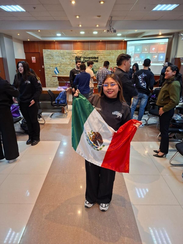 UTH contacta a estudiante tras sismo en Perú