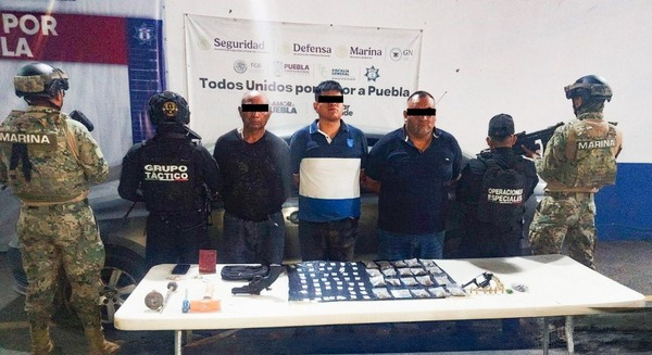 Detienen a tres hombres armados en Amozoc