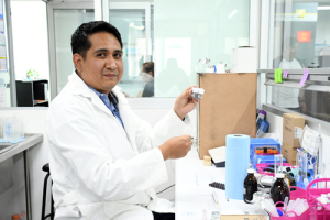 BUAP desarrolla tecnología contra colorantes textiles y fármacos