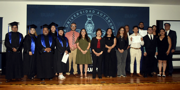 BUAP gradúa a nuevos comunicólogos de la Ciencia