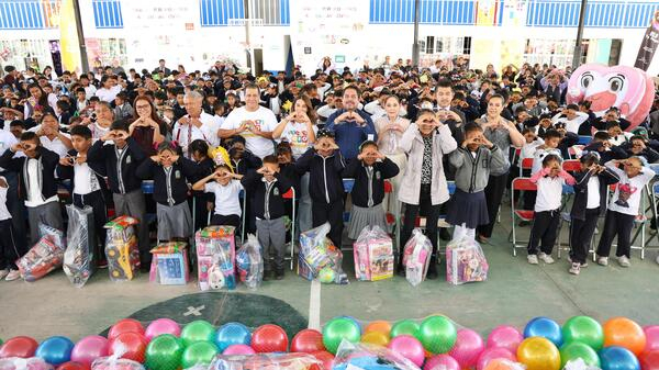Azumiatla celebra el Día del Niño