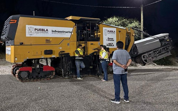Pavimentación de la Avenida Ramón Caballero en Tehuacán