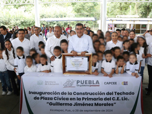 Queda inaugurado el techado de la escuela Guillermo Jiménez