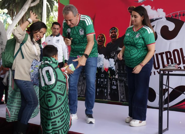 Celebran megaintercambio de Estampitas del Mundial