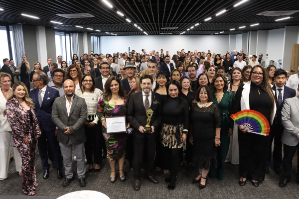 Inauguran “Arte es Origel" en Congreso de Puebla