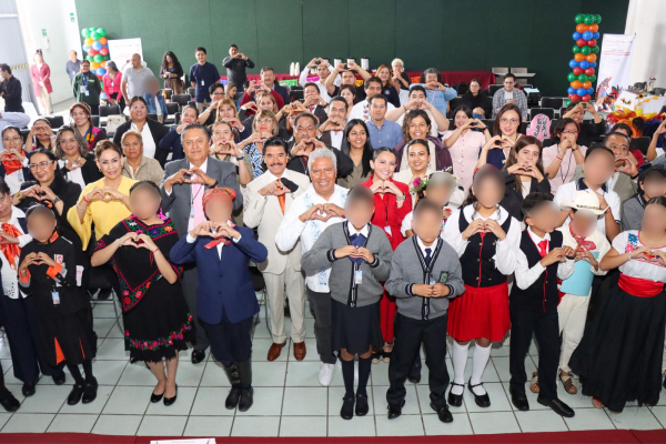 Secretaría de Educación realiza Feria Cultural de Inglés