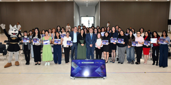 BUAP fomenta incursi&oacute;n de mujeres en la tecnolog&iacute;a