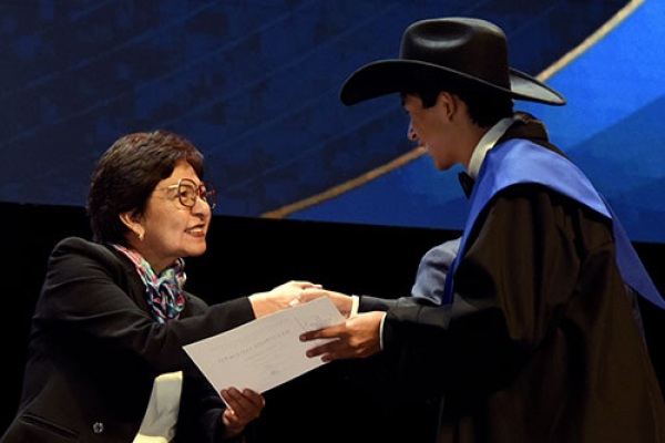 Graduación de Preparatoria Alfonso Calderón Moreno