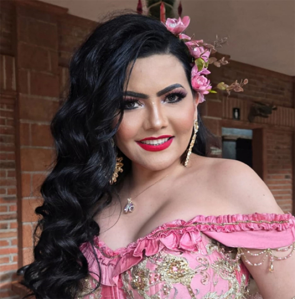 Rossina Silva: La Voz que Ha Marcado un Antes y un Después en la Música Sierreña