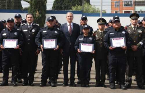 Pepe Chedraui honra el Día del Policía Municipal
