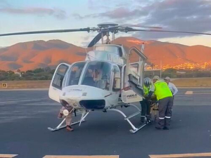 Trasladan vía aérea a mujer embarazada a Tehuacán