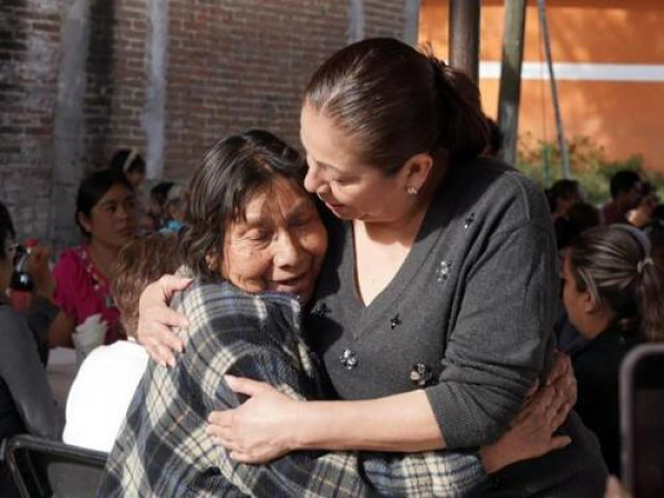 Obra Comunitaria con mujeres: Bienestar