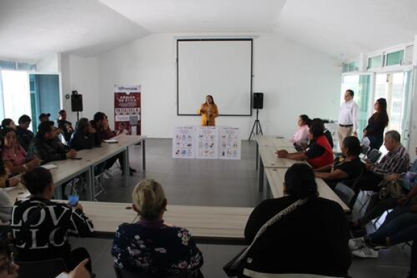 Participa Contralora Municipal en capacitación sobre Código de Ética
