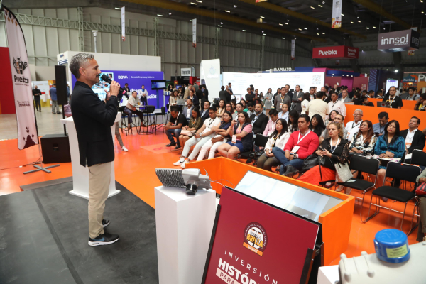 Gobierno de la Ciudad destaca estrategia de alumbrado en Smart City