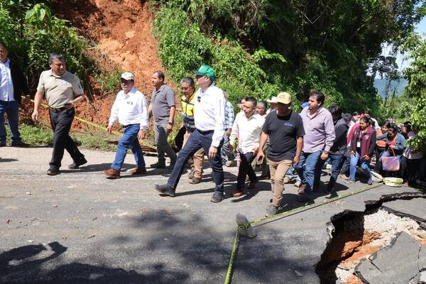 Gobernador Armenta atiende emergencia en Sierra Negra