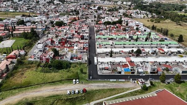 Entregan pavimentación de calles Popocatépetl y Del Rey