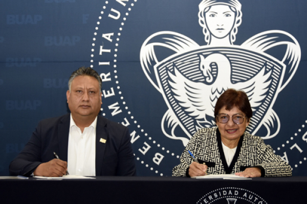 BUAP y Sección 51 del SNTE firman convenio