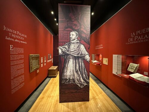 Biblioteca Palafoxiana inaugura salas expositivas