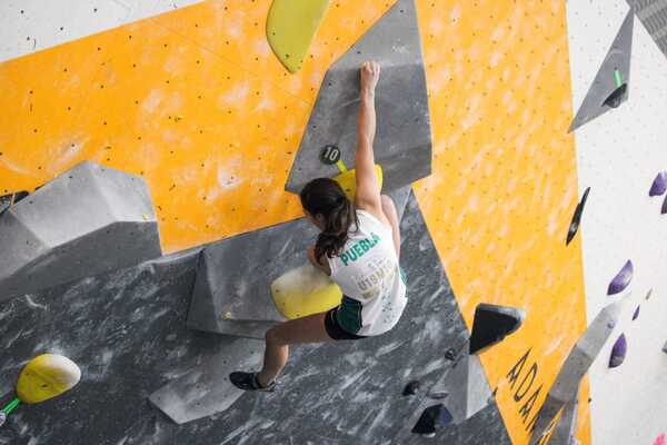 Puebla avanza a la gran final de escalada deportiva