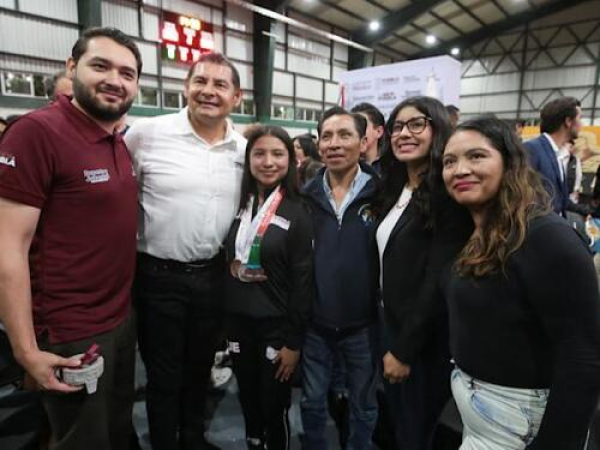 Renace el Tenis de Mesa en Puebla: Armenta