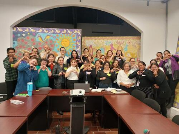 “Mujeres que transforman: Capacitación para el Desarrollo y la Paz”