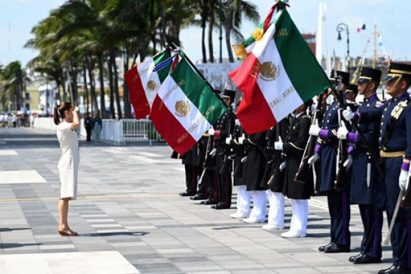 Queda inaugurado la nueva plaza del Heroísmo en Veracruz