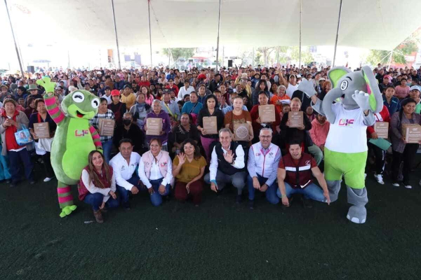 Distribuyen apoyos alimentarios en La Resurrección