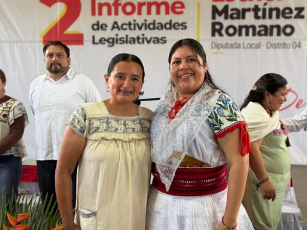 Esther Martínez rinde 2do Informe Legislativo