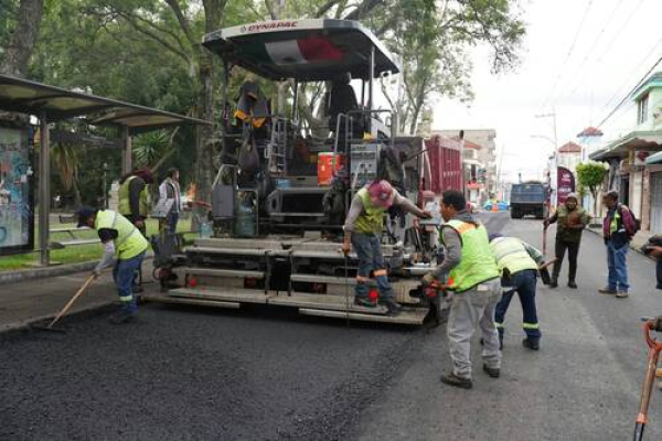 Avanza pavimentación en avenida 16 de Septiembre