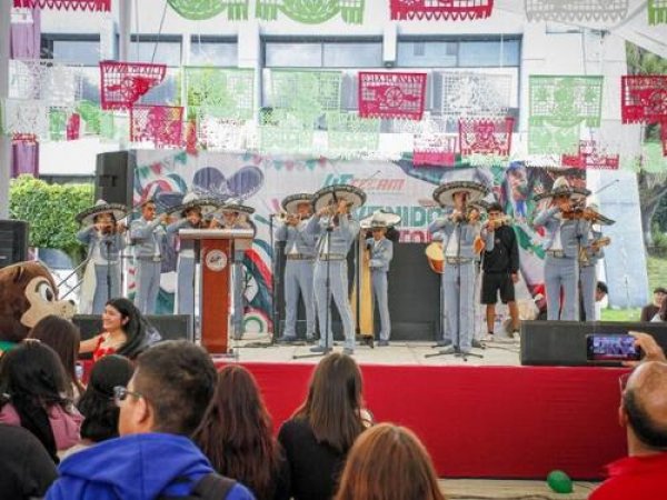 UTTECAM da bienvenida a su comunidad universitaria