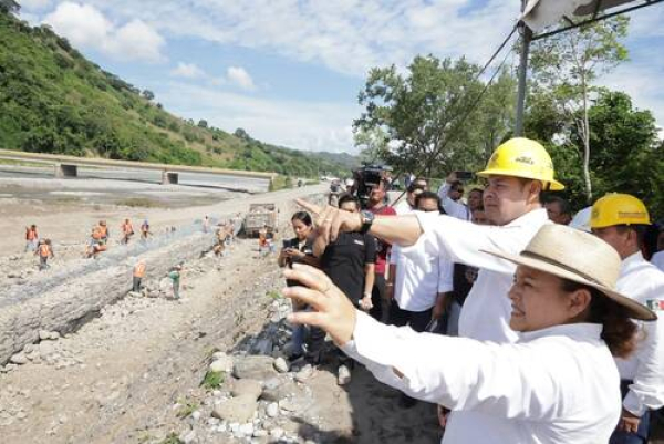 Avanza talud de seguridad en Pantepec
