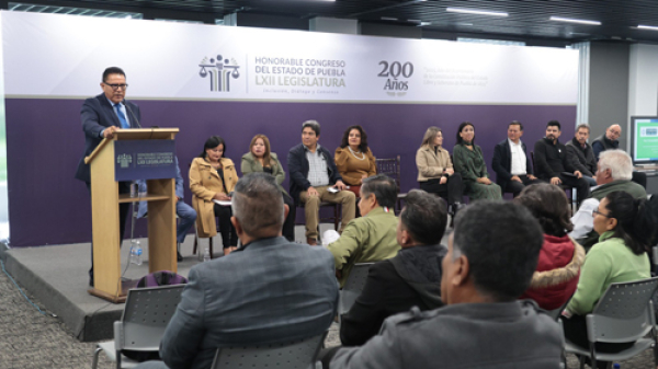 El Congreso construye leyes en pro de la economía social
