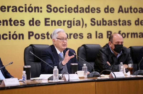 Reforma eléctrica va contra monopolios privados: MBD
