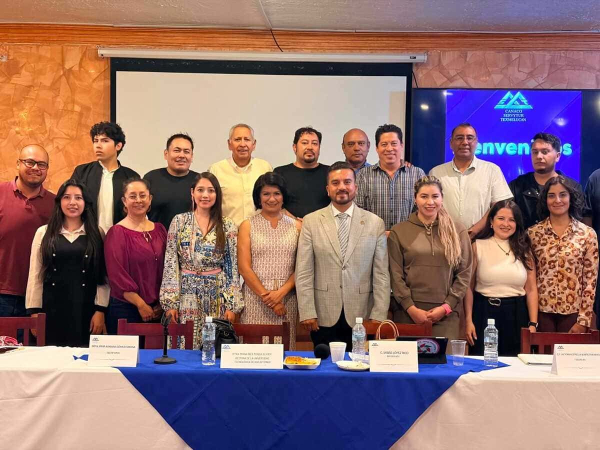 Fortalece UTH vínculo con CANACO-SERVYTUR