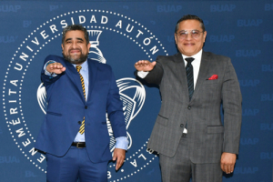 BUAP: Rinden protesta nuevos funcionarios