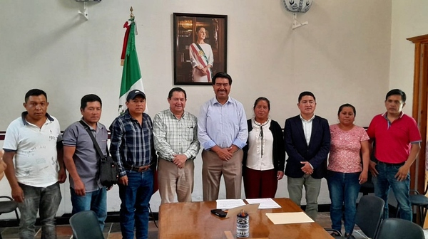Buscan mejorar carreteras en la Sierra Negra