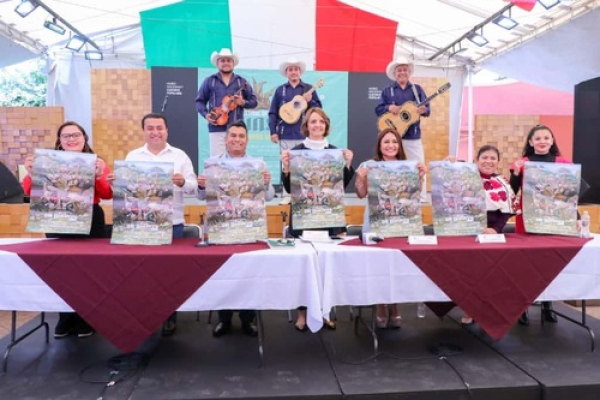Puebla en Festival de la Huasteca de Querétaro