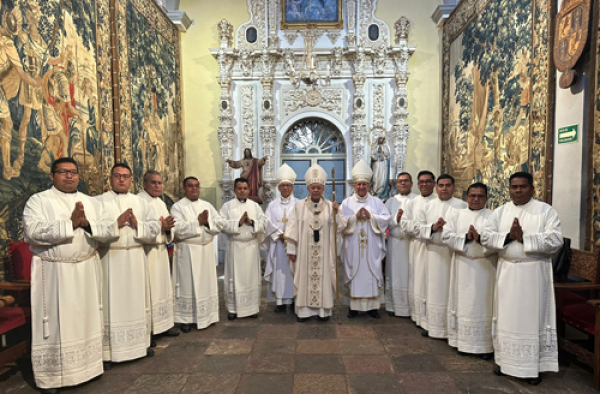 Ordenan 10 diáconos transitorios para la Arquidiócesis de Puebla