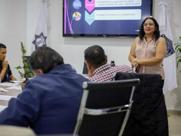 Policía Auxiliar se certifica en tema de Igualdad