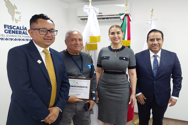CAETO recibe reconocimiento de FGE
